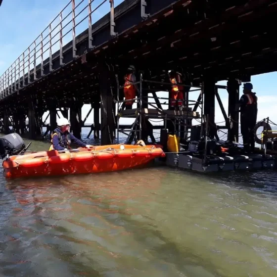 Rebel Marine Crew Hard At Work With Rigiflex